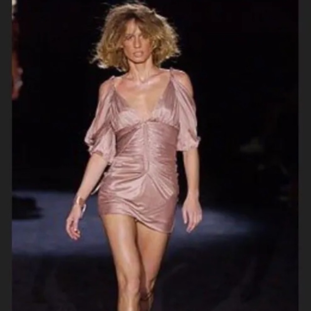 Tom Ford for Gucci Sz38.
S/S 2003 collectible Nude Kimono Dress